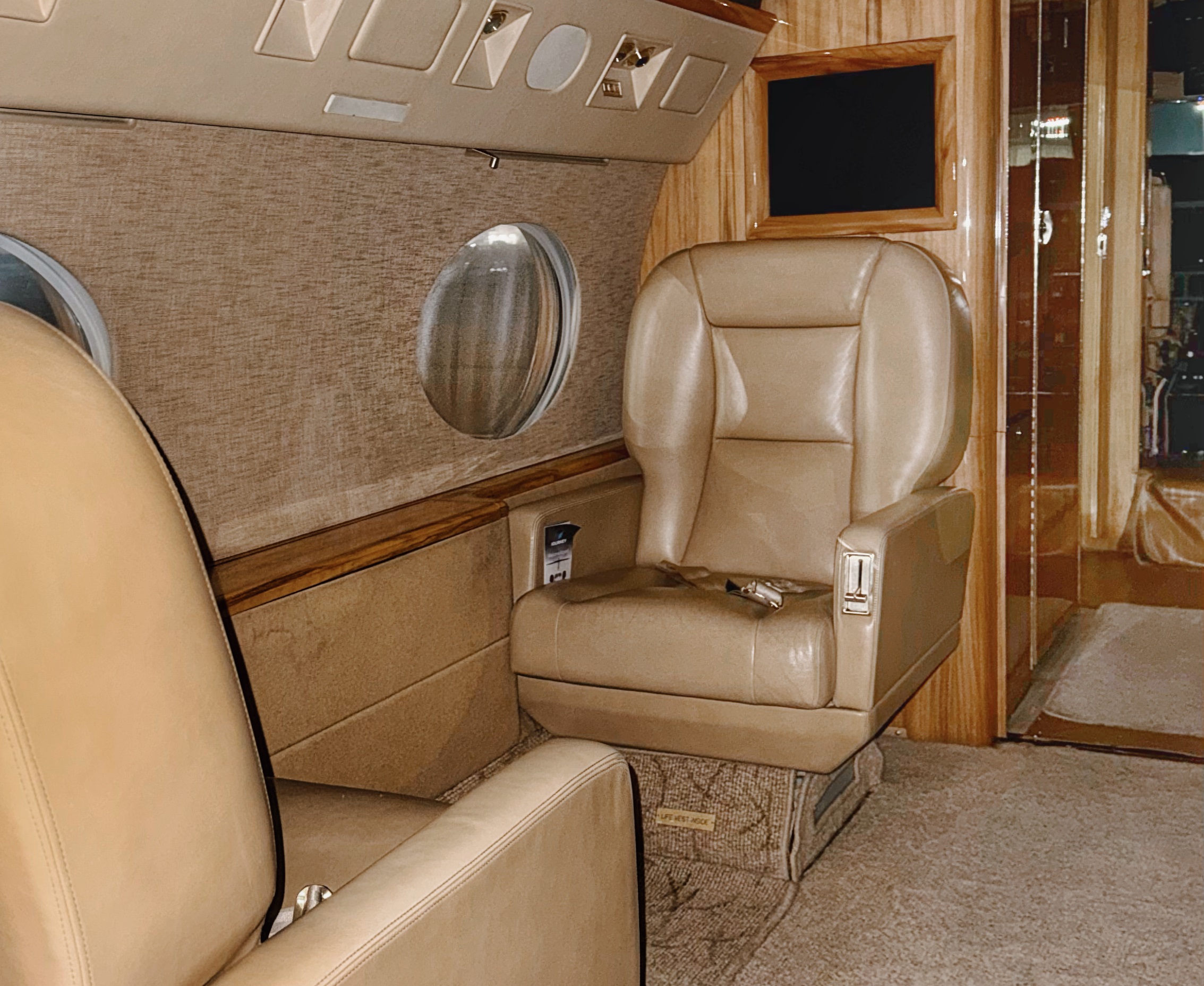 Planeguard aircraft detailing operations